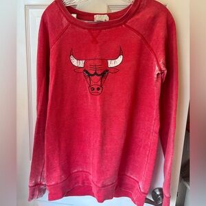 BULLS CREWNECK